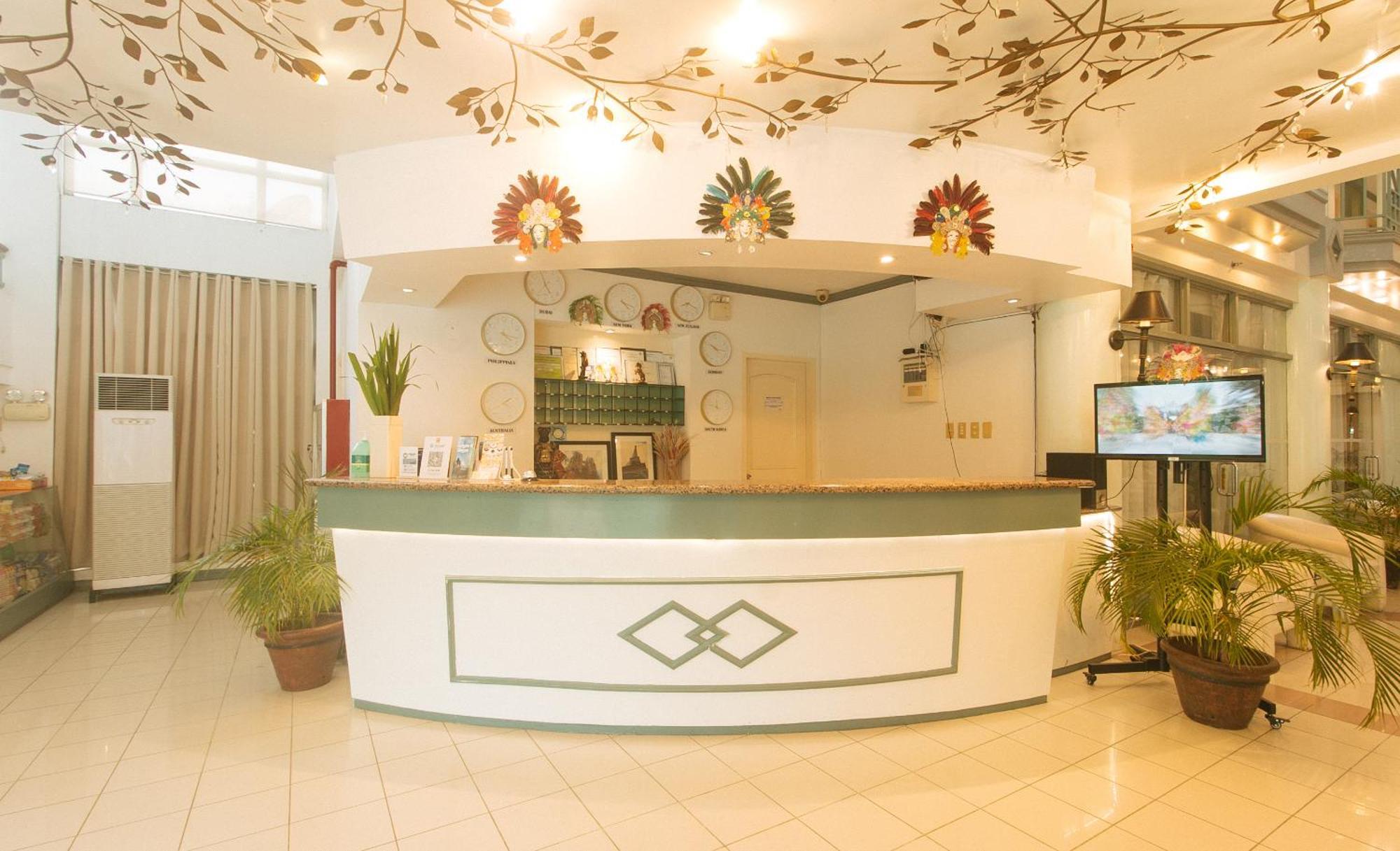 באקולוד Royal Am Rei Hotel By Reddoorz מראה חיצוני תמונה