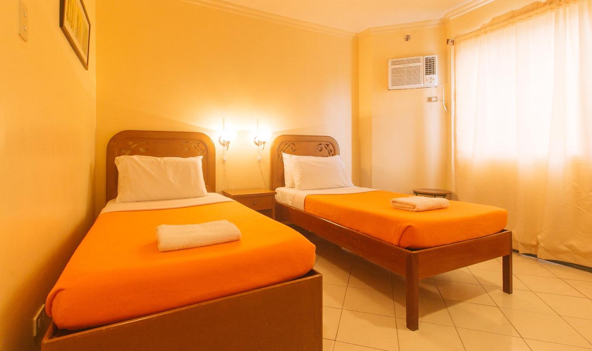 באקולוד Royal Am Rei Hotel By Reddoorz מראה חיצוני תמונה