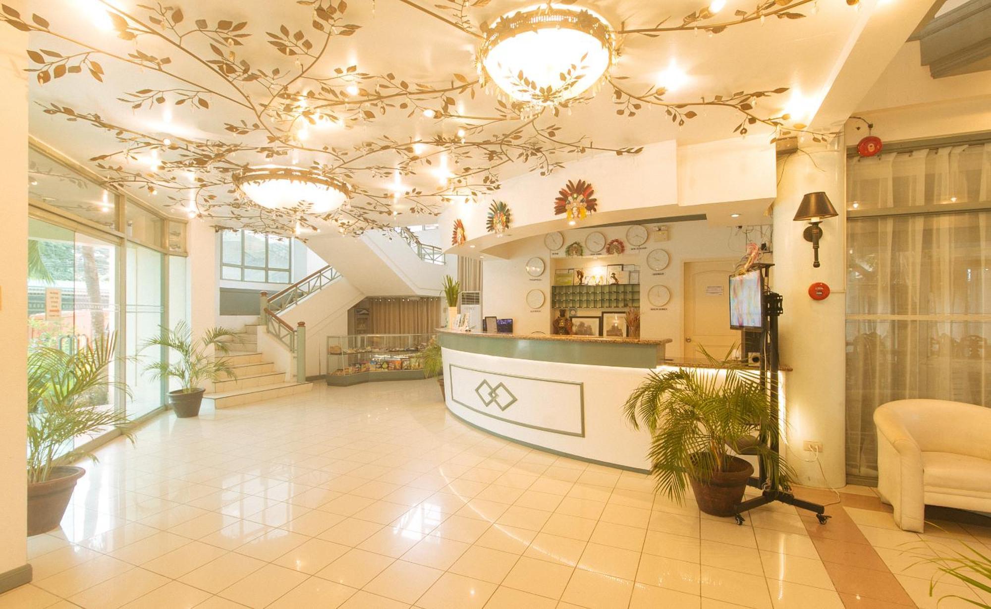 באקולוד Royal Am Rei Hotel By Reddoorz מראה חיצוני תמונה