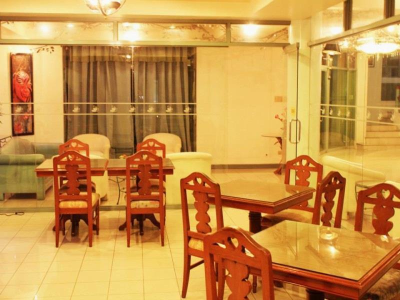 באקולוד Royal Am Rei Hotel By Reddoorz מראה חיצוני תמונה